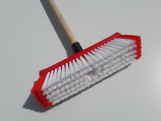 BROOM